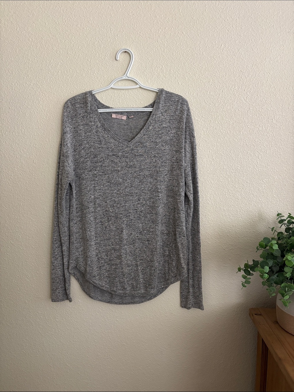 Tempted Heather Gray V-Neck Long Sleeve Top
